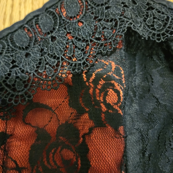 Corsettery steel bonded lace red and black corset - Picture 5 of 10